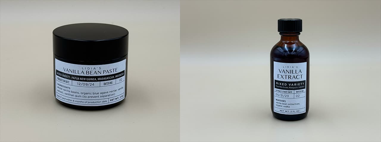 Vanilla extract and vanilla paste